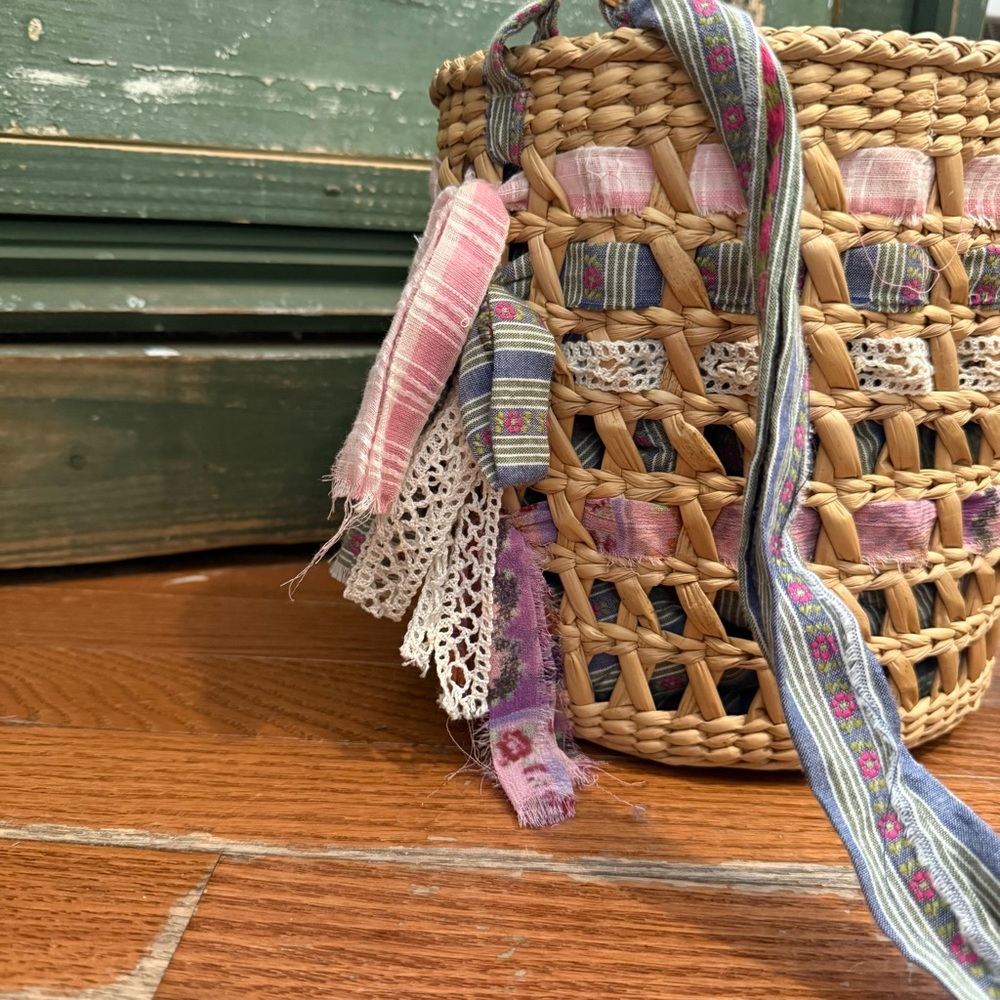 LoveShackFancy Wrigley Bag - Picture 2 of 5